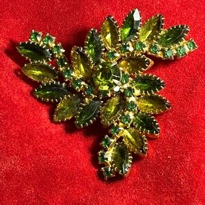 Elegant Green and Gold Leaf Brooch
